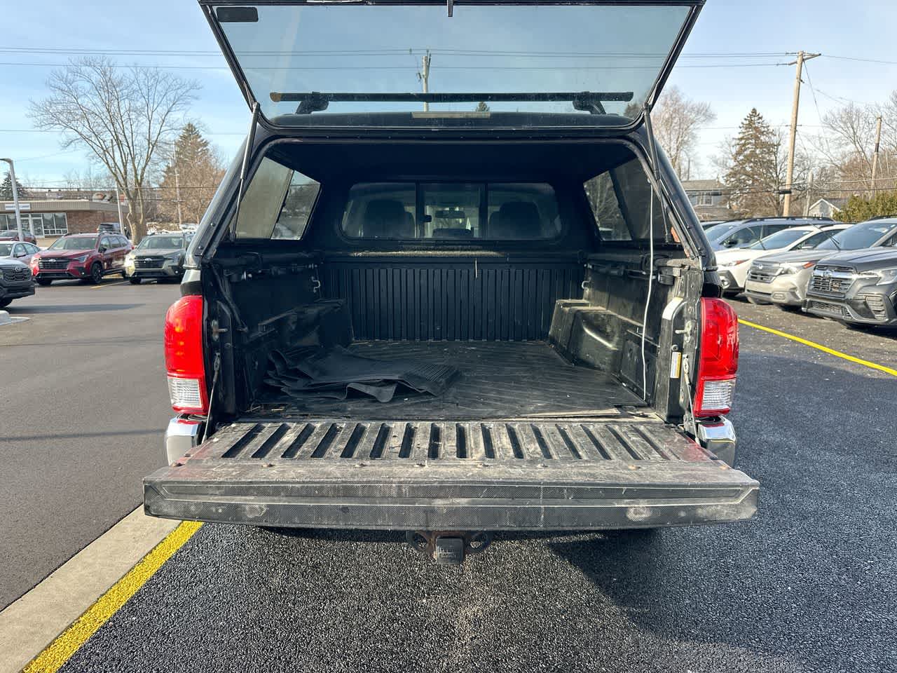 Thumbnail: 2016 Toyota Tacoma - 36