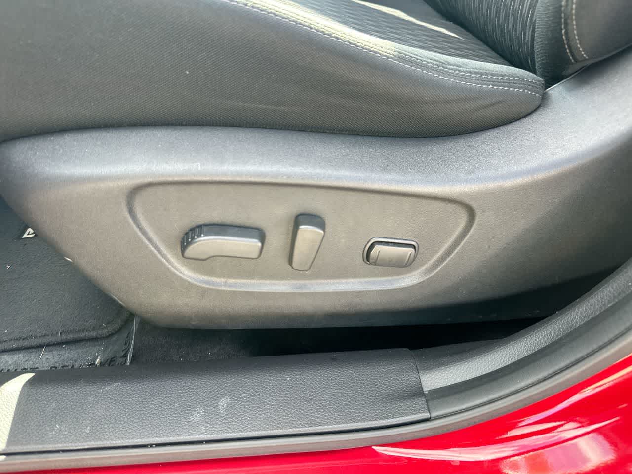 Thumbnail: 2017 Nissan Rogue - 22