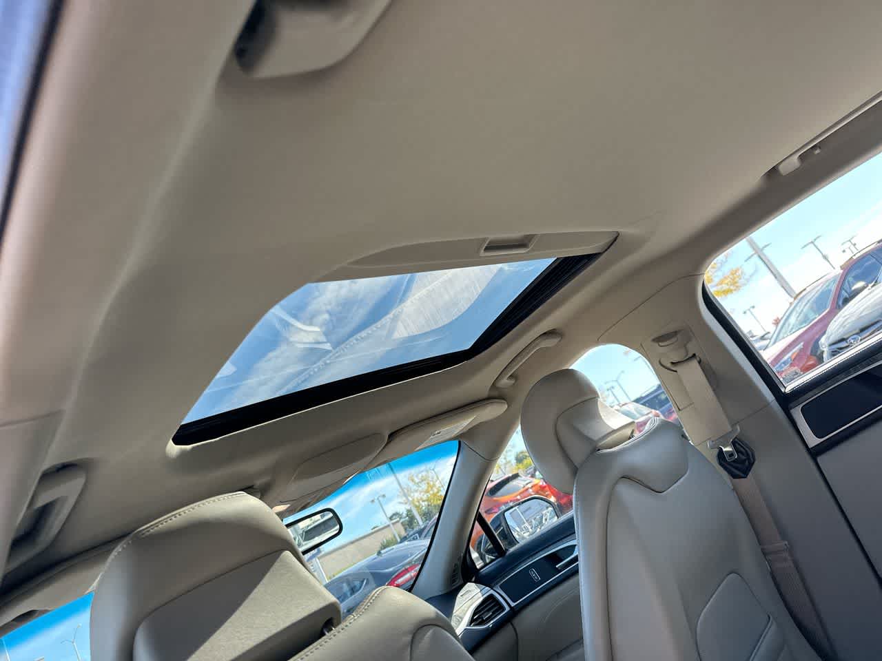Thumbnail: 2017 Lincoln MKZ - 24