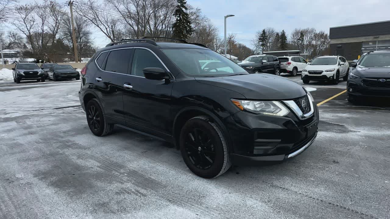 Thumbnail: 2017 Nissan Rogue - 2