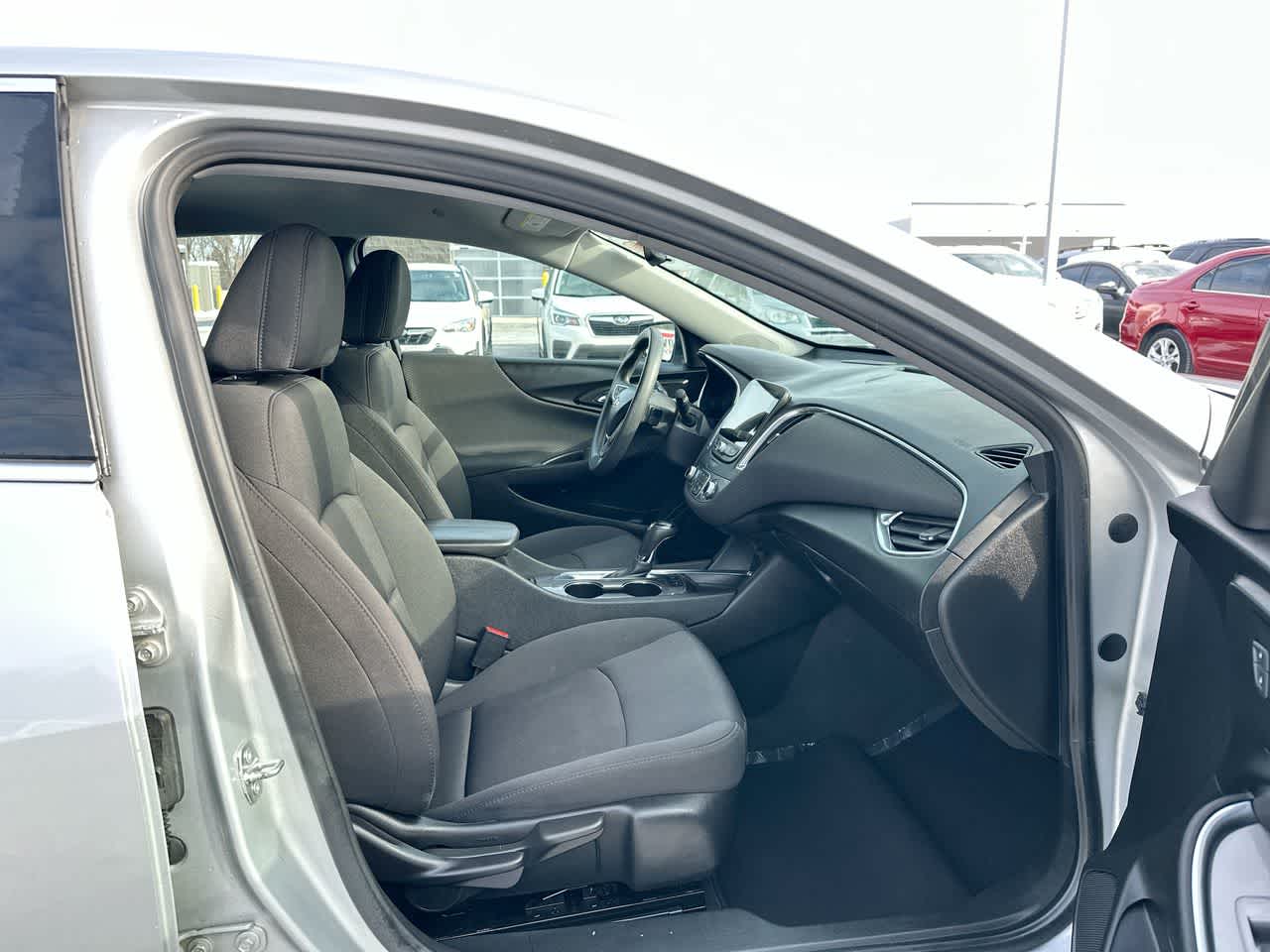 Thumbnail: 2020 Chevrolet Malibu - 26