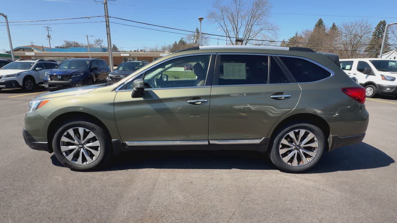 Thumbnail: 2017 Subaru Outback - 5