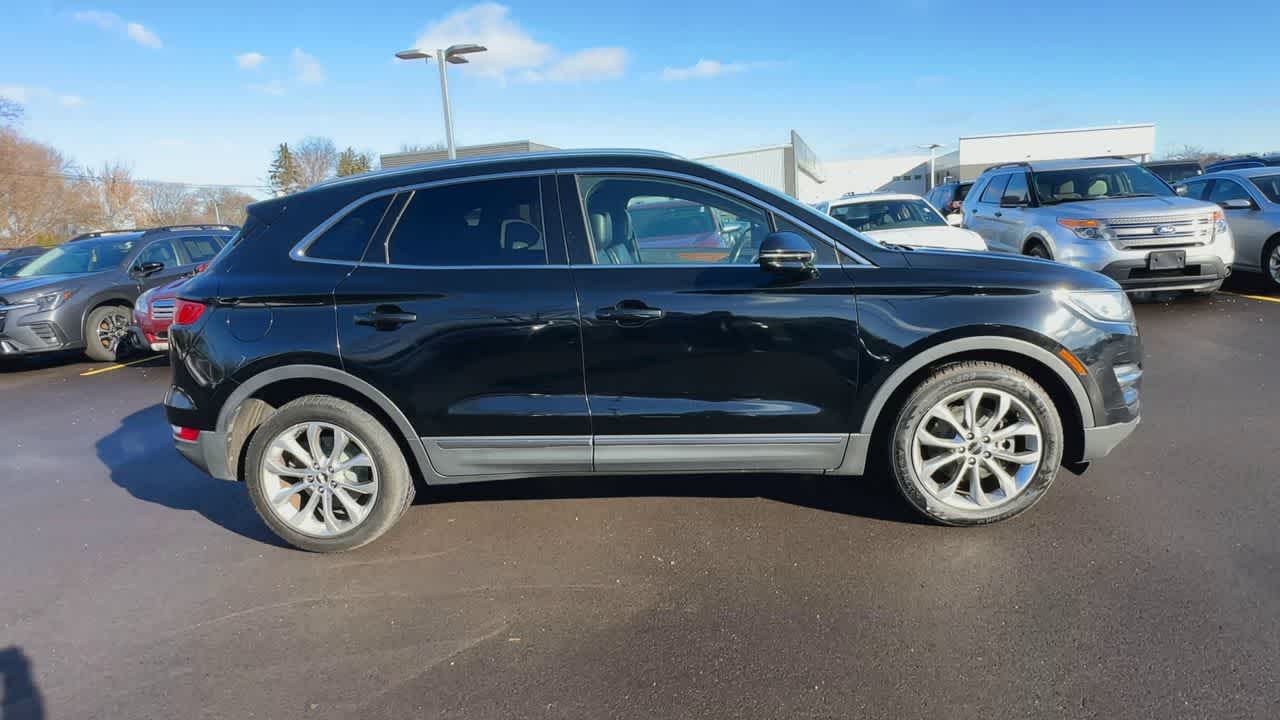 Thumbnail: 2017 Lincoln MKC - 9