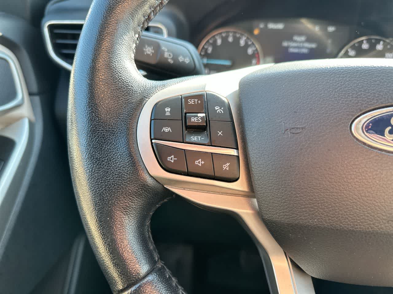 Thumbnail: 2021 Ford Explorer - 29