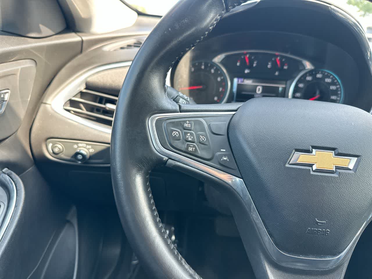 Thumbnail: 2016 Chevrolet Malibu - 26