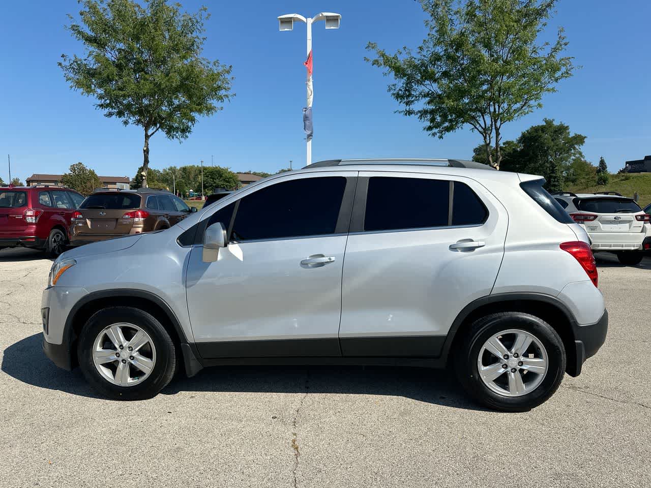 Thumbnail: 2016 Chevrolet Trax - 10