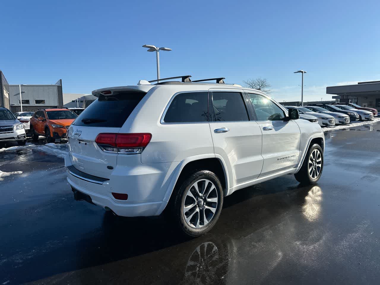 Thumbnail: 2017 Jeep Grand Cherokee - 14