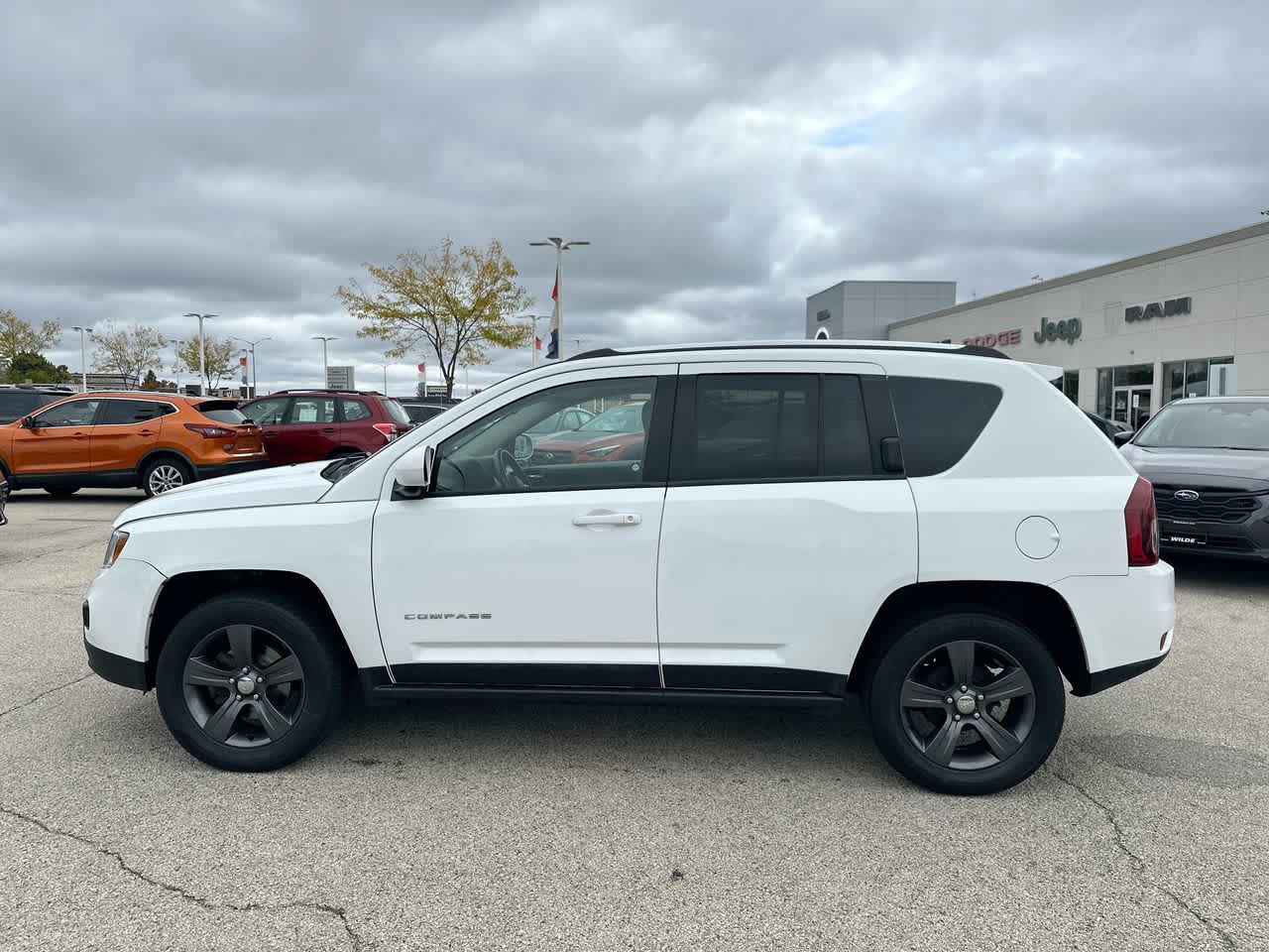 Thumbnail: 2017 Jeep Compass - 10