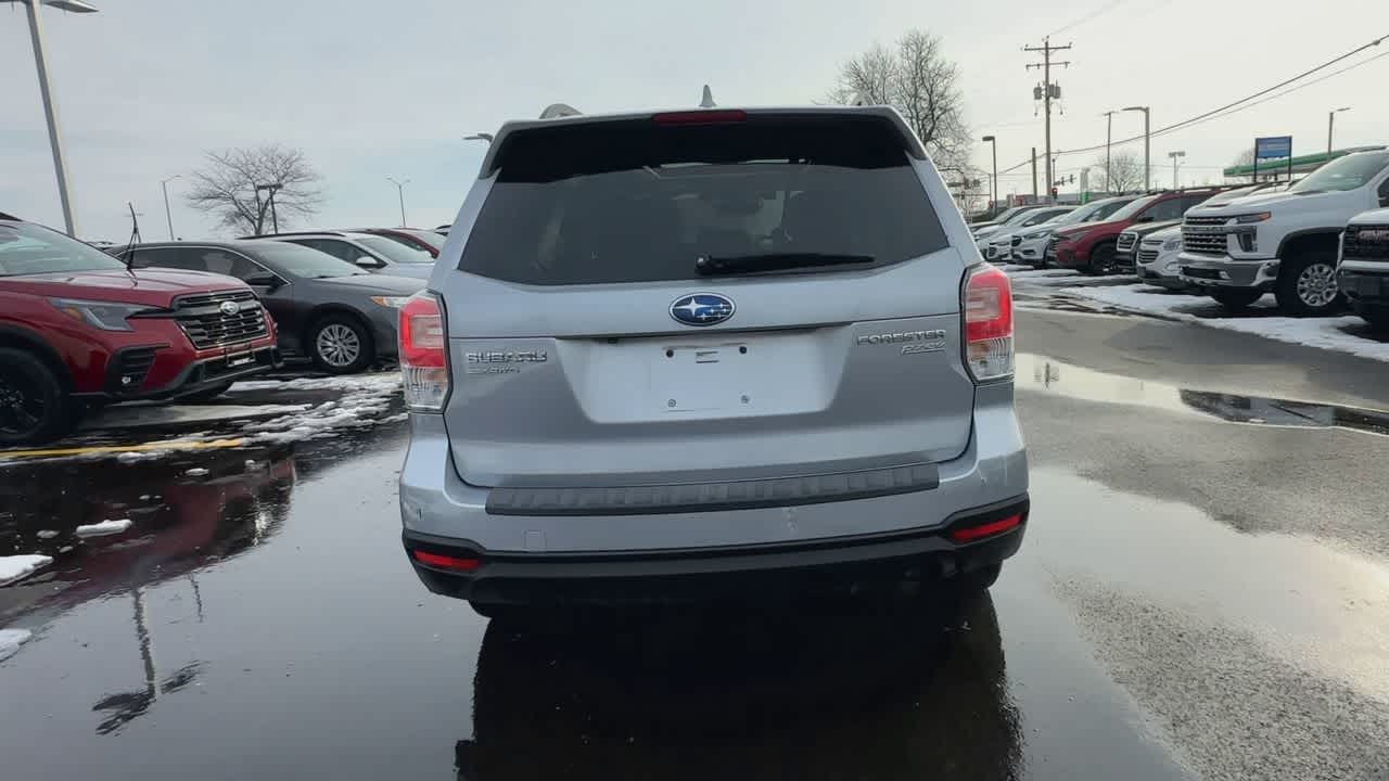 Thumbnail: 2017 Subaru Forester - 7