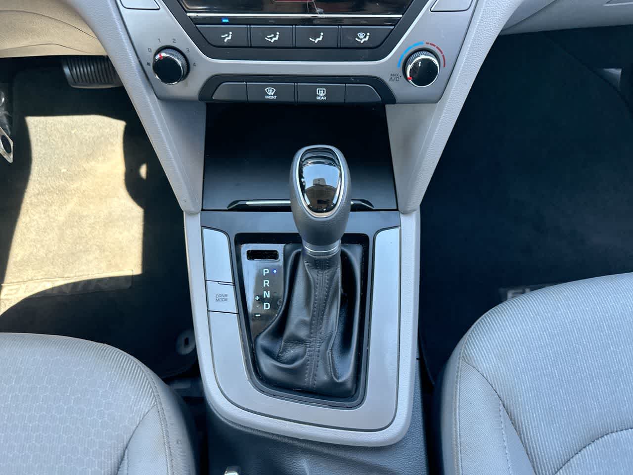 Thumbnail: 2017 Hyundai Elantra - 33
