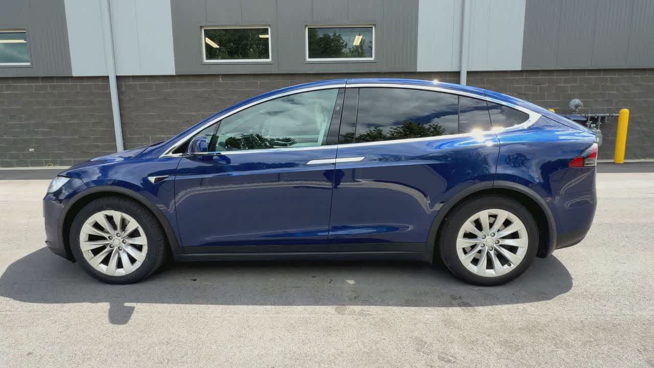 Thumbnail: 2017 Tesla Model X - 5