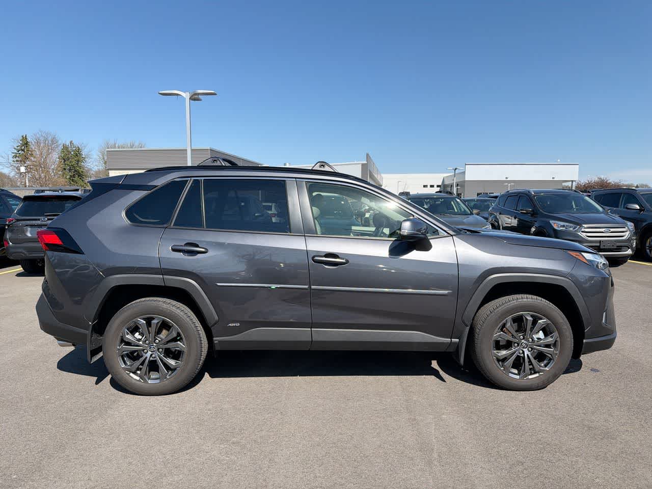 Thumbnail: 2025 Toyota RAV4 - 14