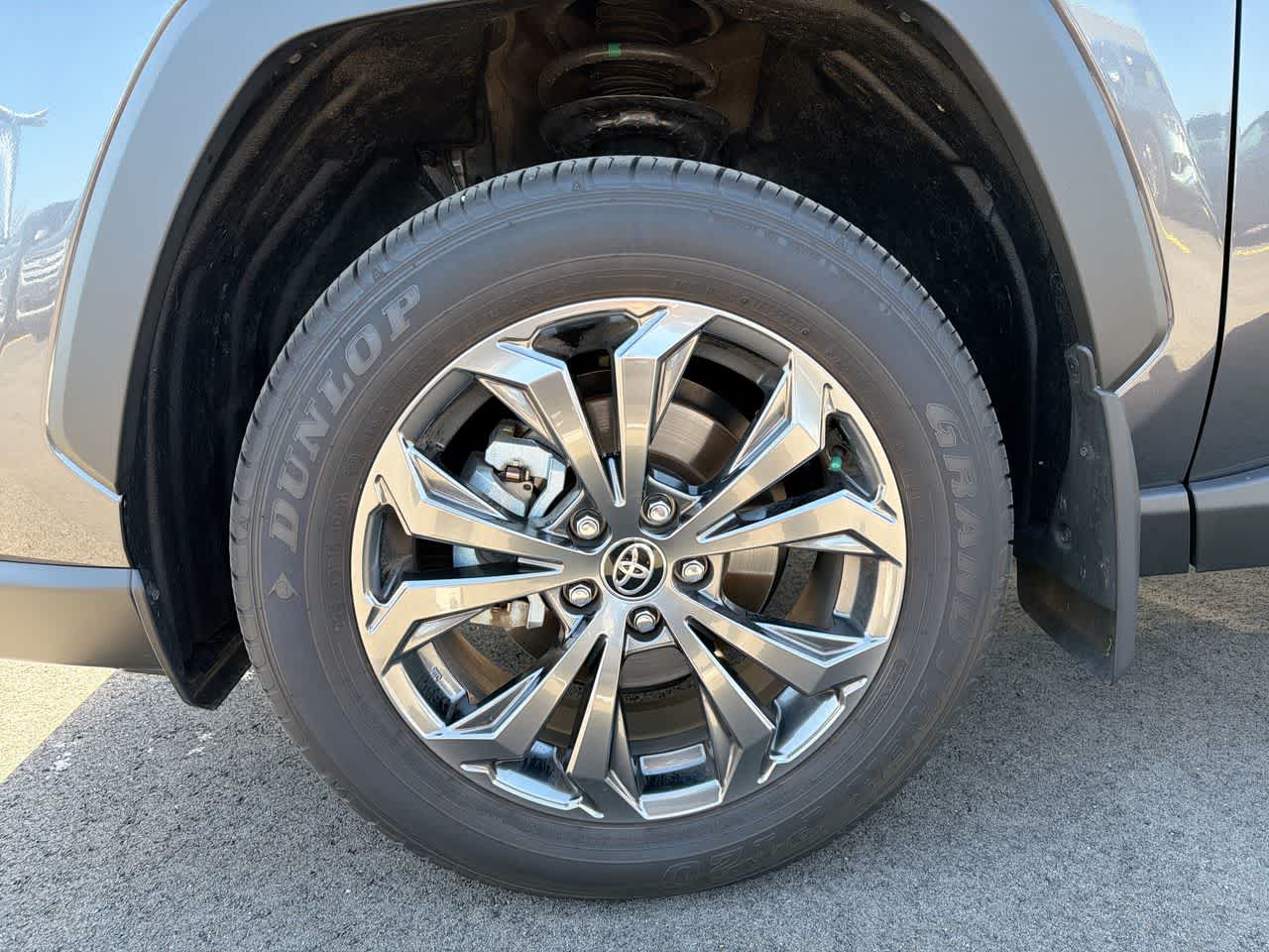 Thumbnail: 2025 Toyota RAV4 - 19