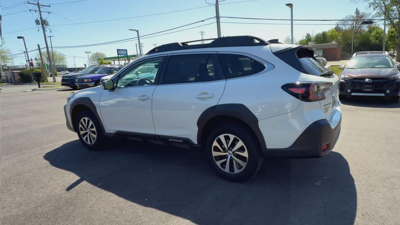 Thumbnail: 2023 Subaru Outback - 6