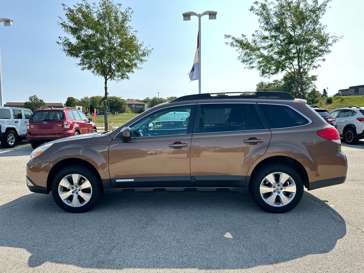 Thumbnail: 2012 Subaru Outback - 10