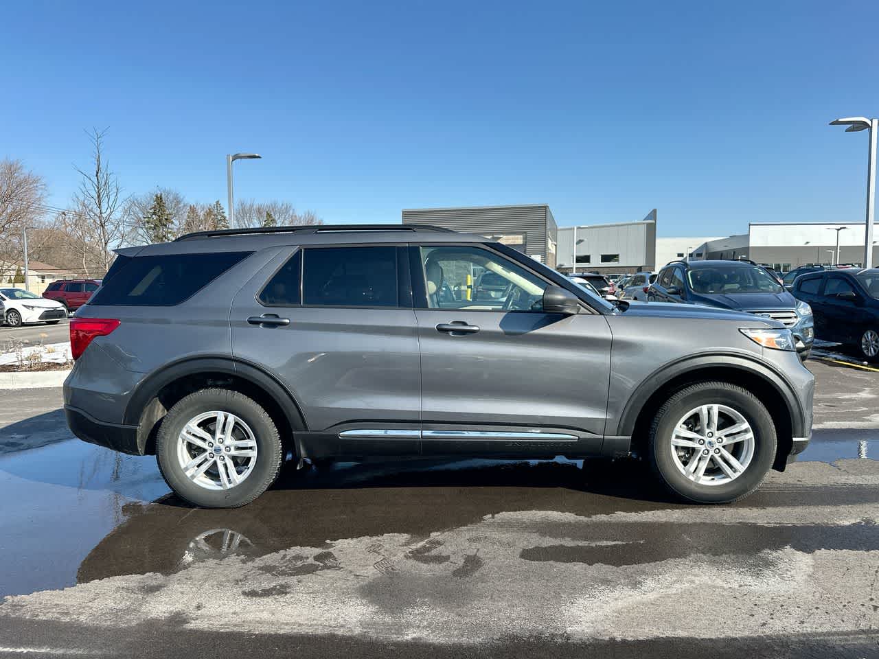 Thumbnail: 2021 Ford Explorer - 14