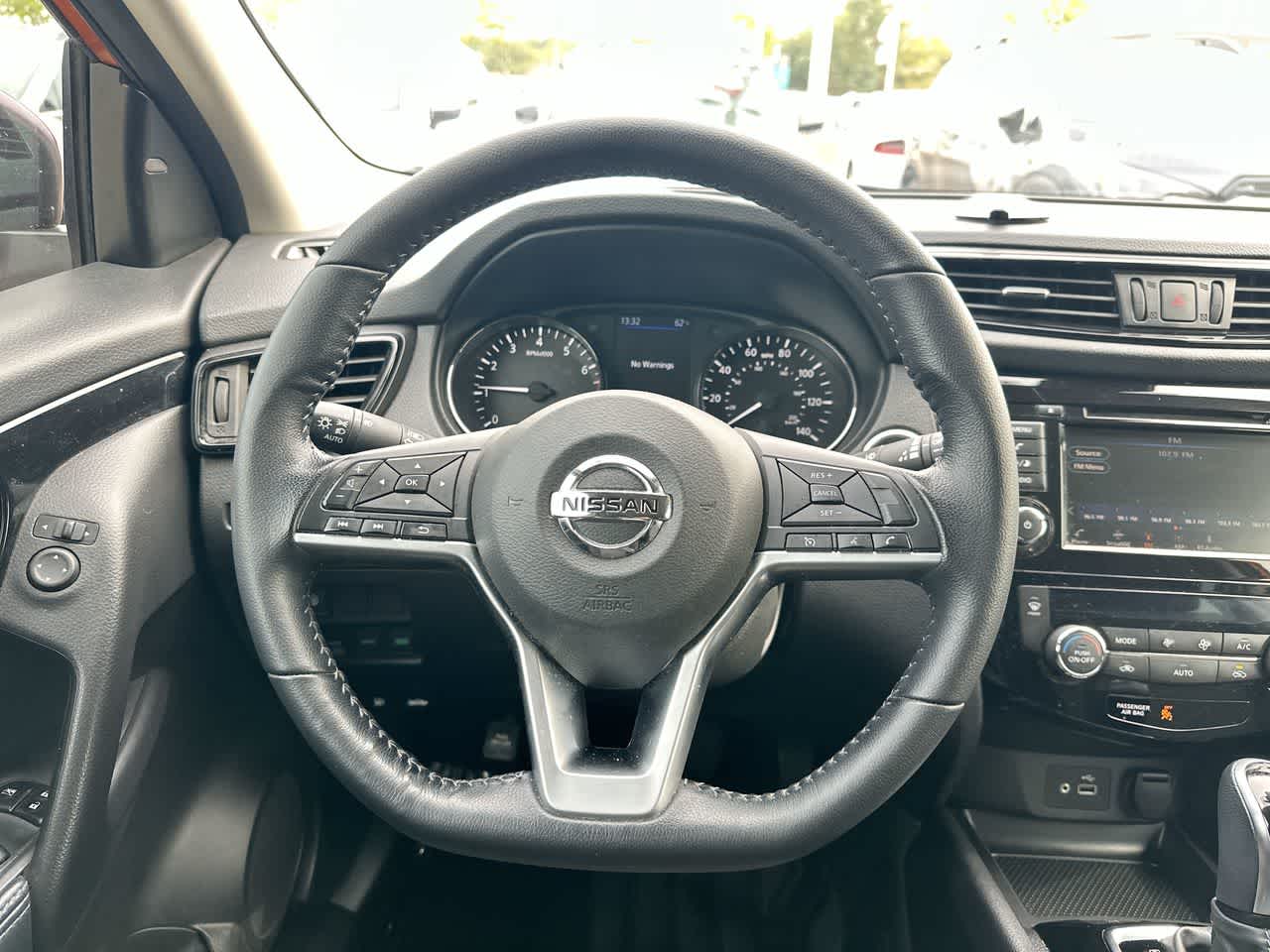 Thumbnail: 2020 Nissan Rogue Sport - 27