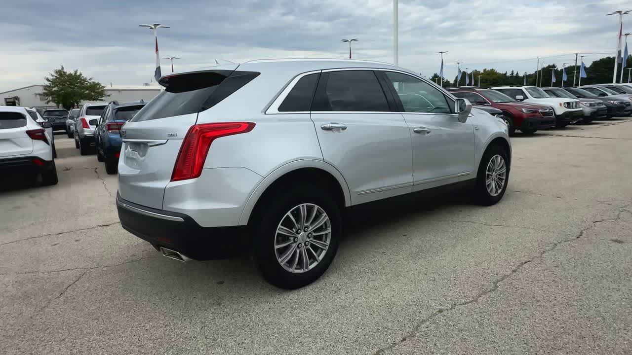 Thumbnail: 2017 Cadillac XT5 - 8