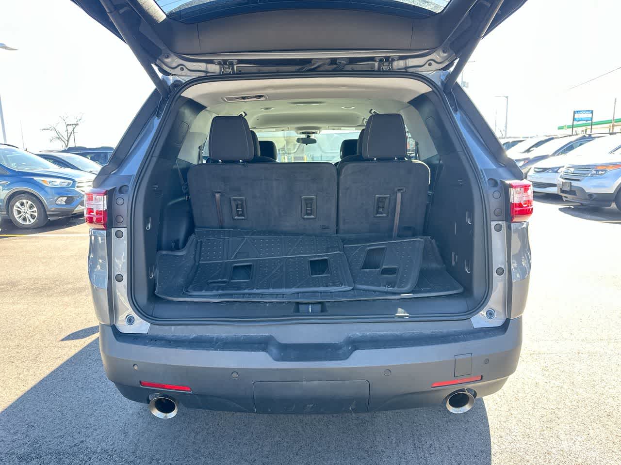 Thumbnail: 2019 Chevrolet Traverse - 36