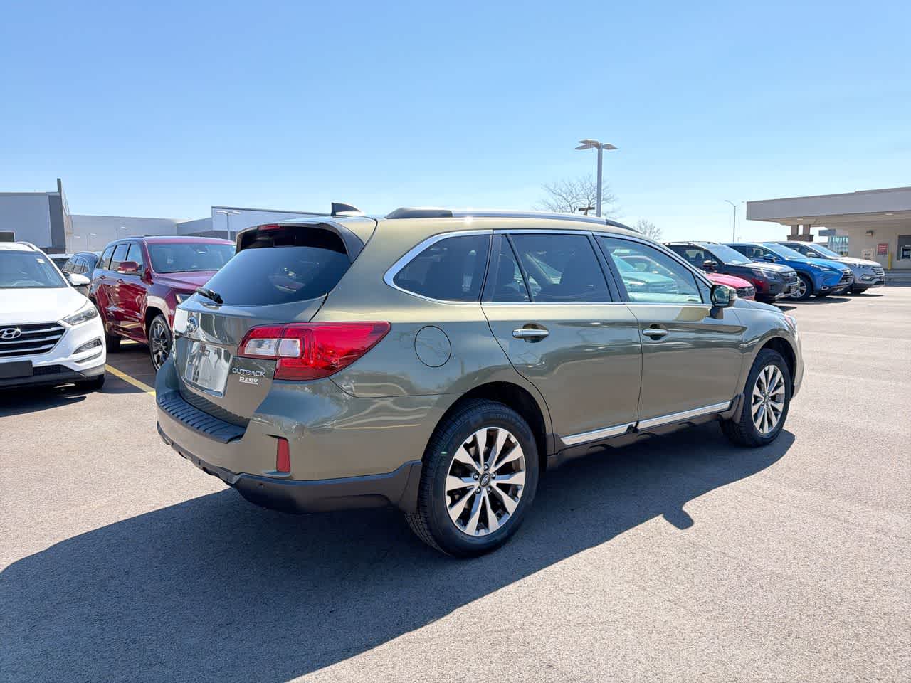 Thumbnail: 2017 Subaru Outback - 13