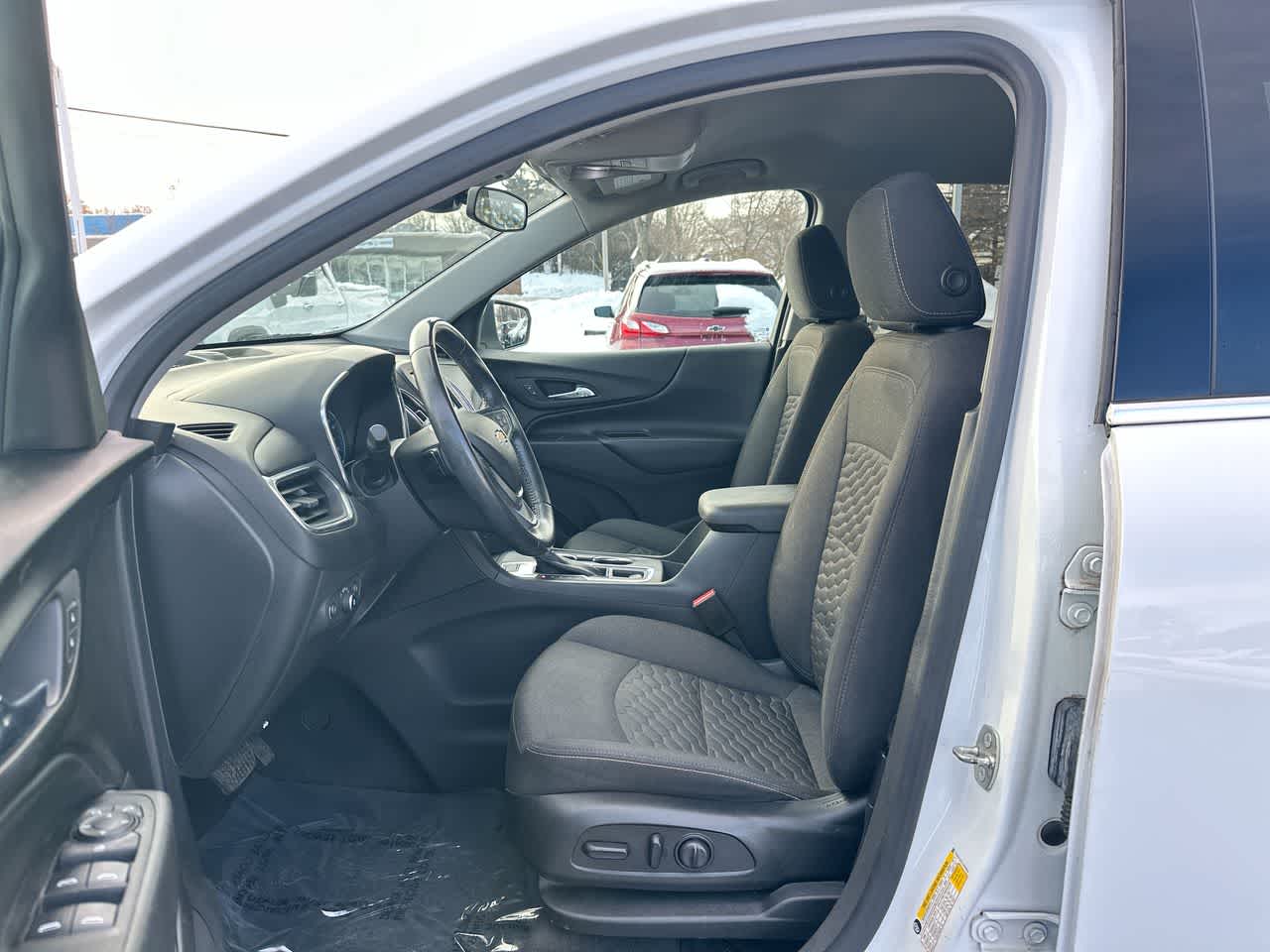 Thumbnail: 2020 Chevrolet Equinox - 21