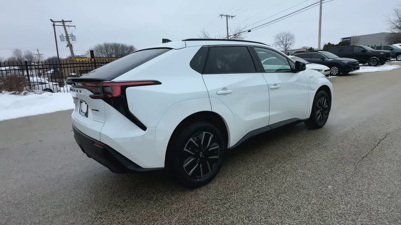 Thumbnail: 2026 Subaru Solterra - 8