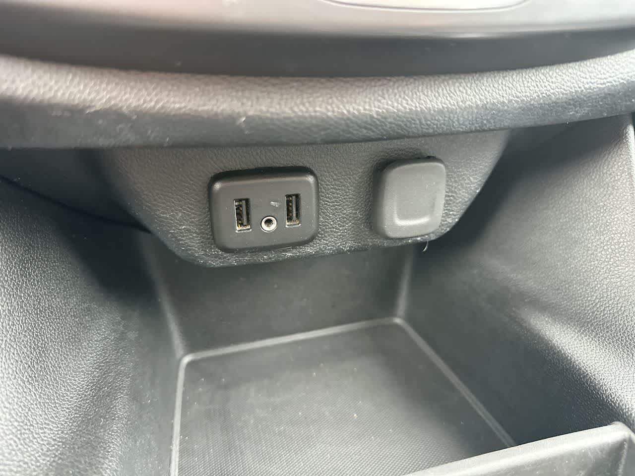 Thumbnail: 2019 Chevrolet Traverse - 33