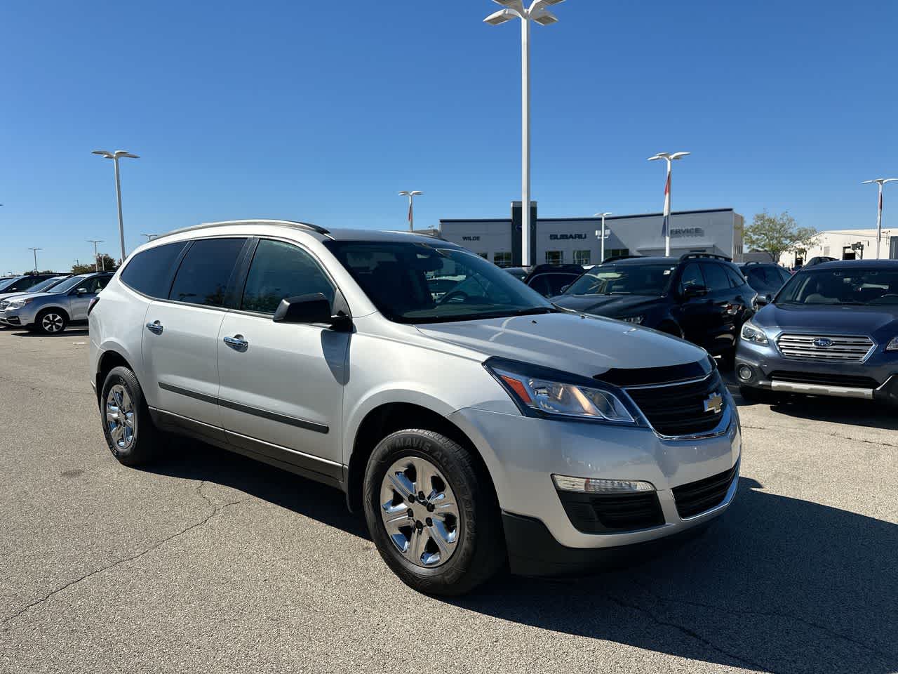 Thumbnail: 2017 Chevrolet Traverse - 15