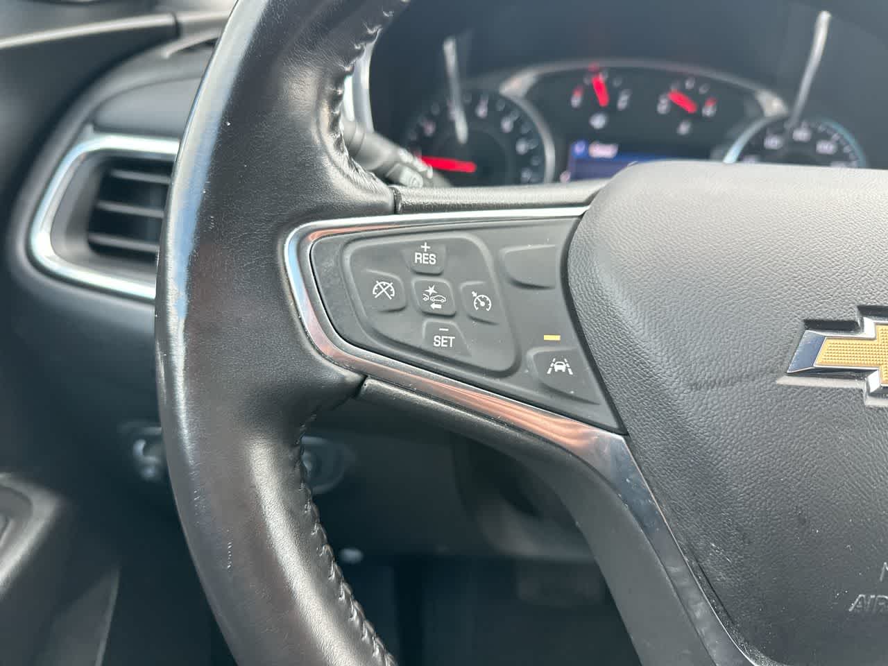 Thumbnail: 2020 Chevrolet Equinox - 28