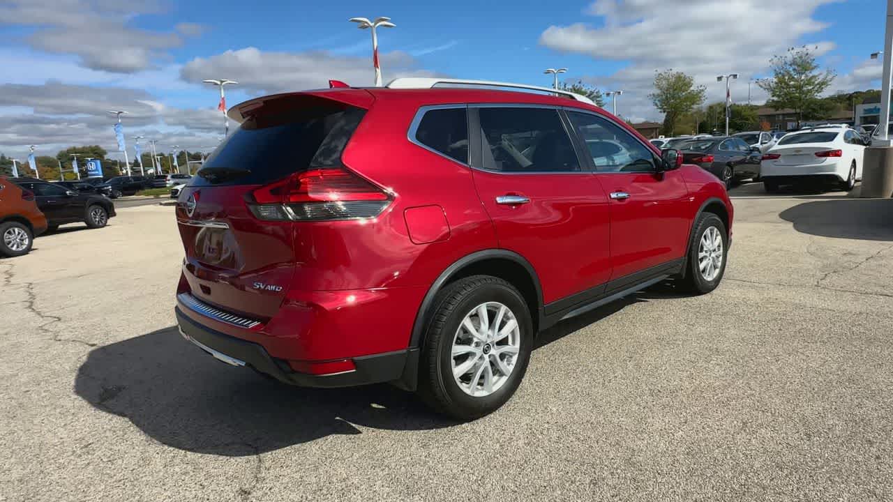 Thumbnail: 2017 Nissan Rogue - 8