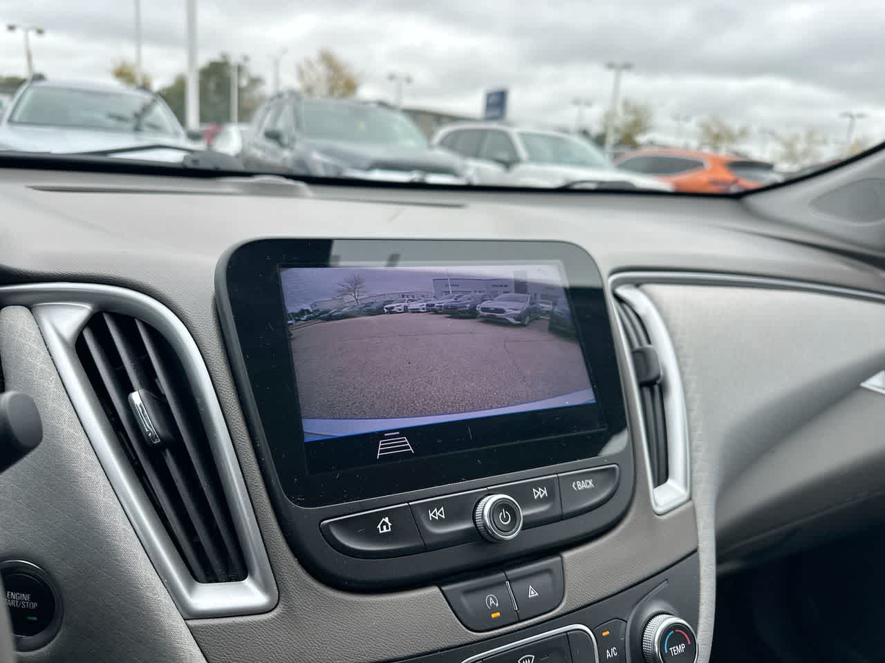 Thumbnail: 2020 Chevrolet Malibu - 31