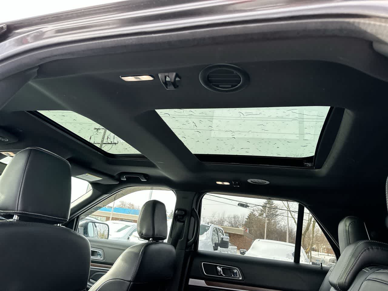 Thumbnail: 2018 Ford Explorer - 24