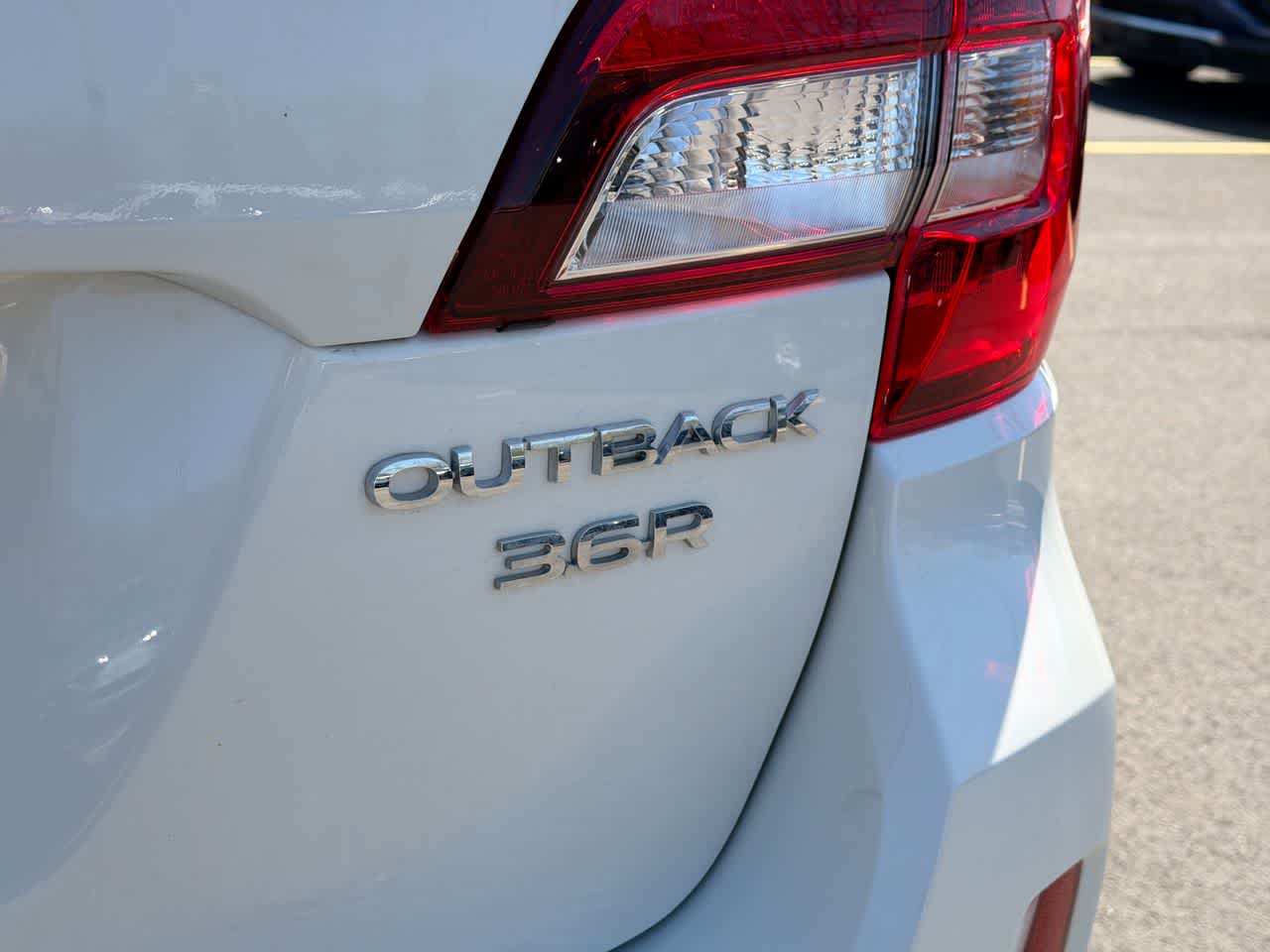 Thumbnail: 2017 Subaru Outback - 18