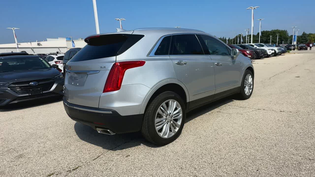 Thumbnail: 2019 Cadillac XT5 - 8