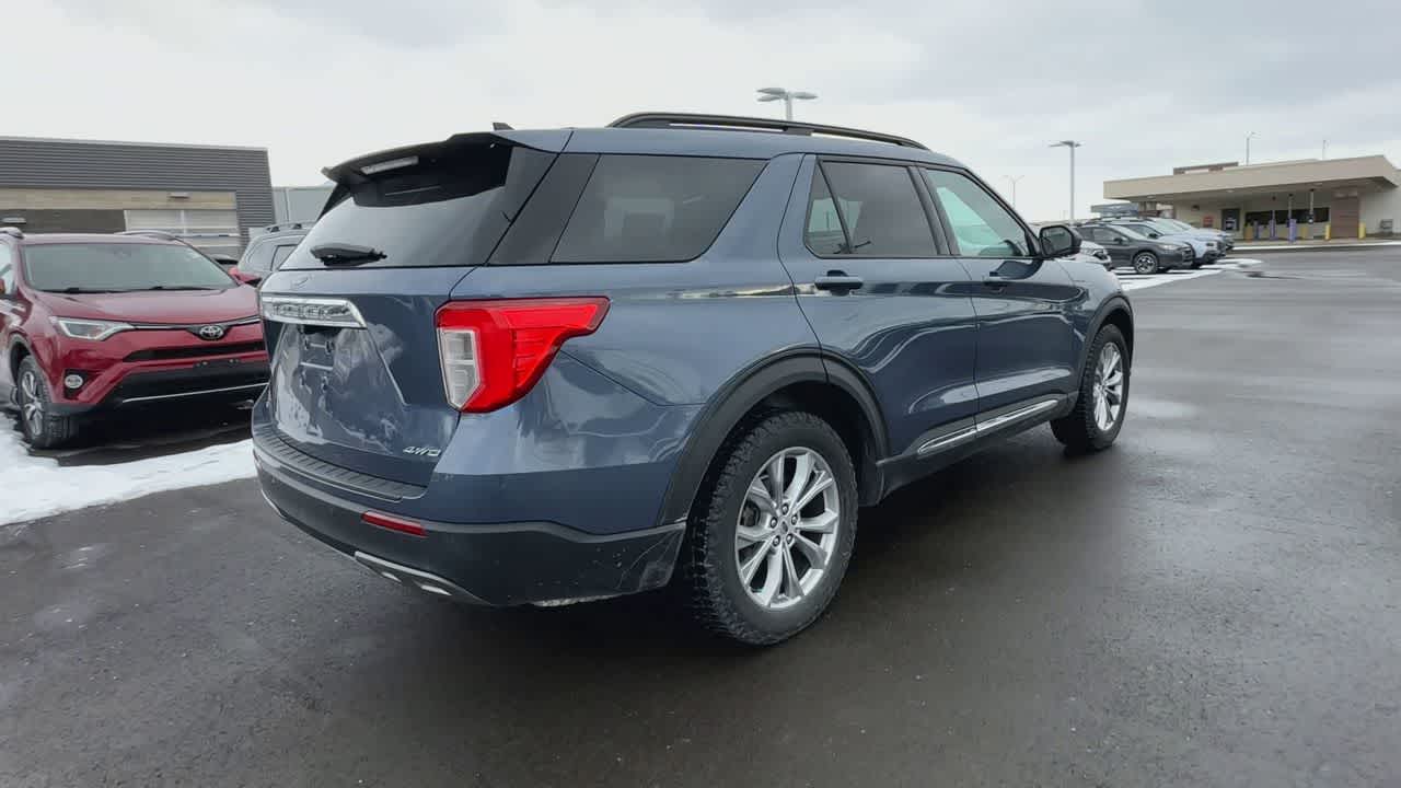 Thumbnail: 2021 Ford Explorer - 8