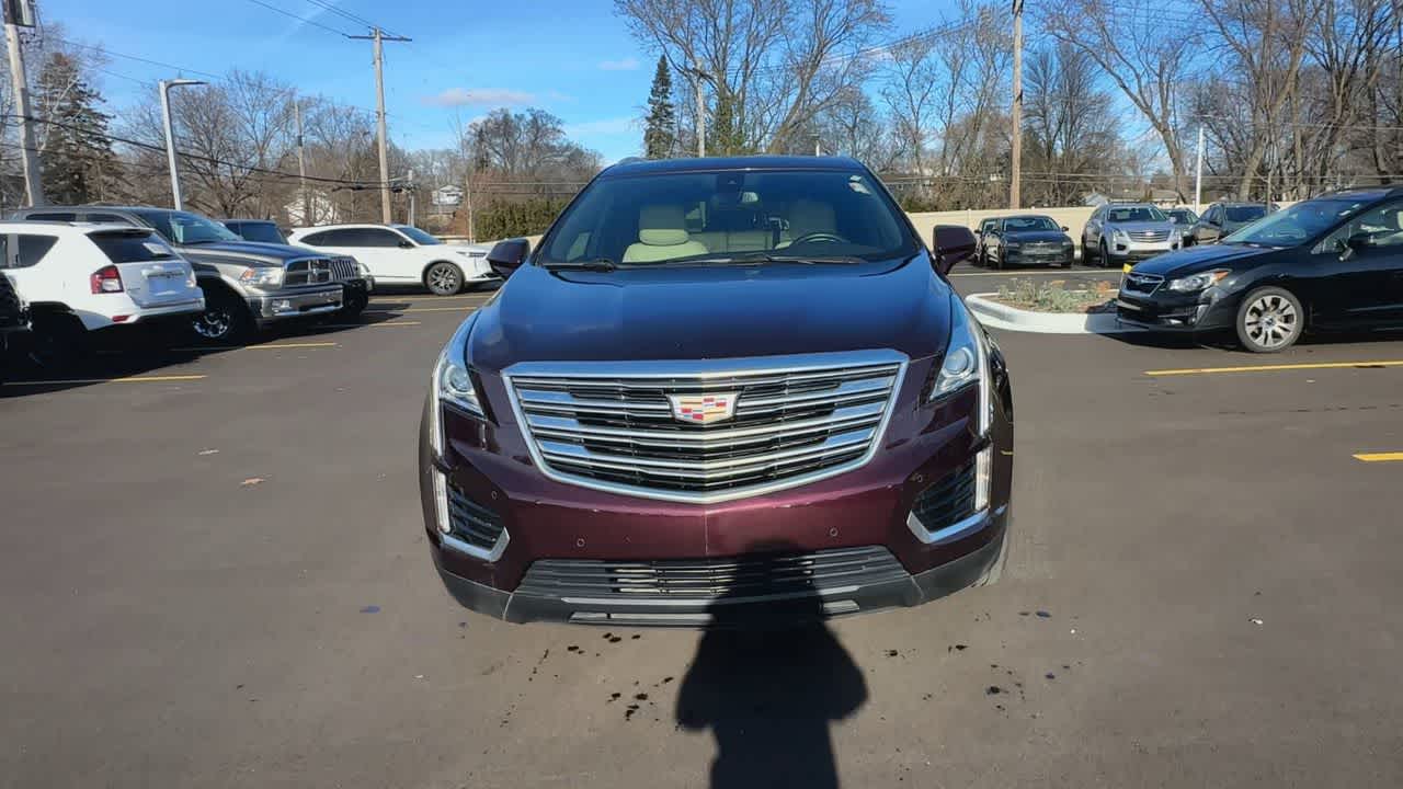 Thumbnail: 2017 Cadillac XT5 - 3