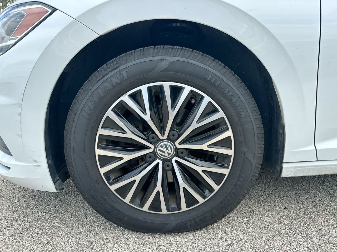 Thumbnail: 2019 Volkswagen Jetta - 19