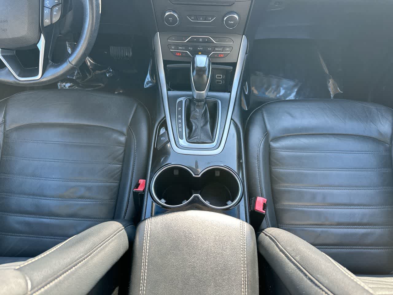 Thumbnail: 2017 Ford Edge - 30