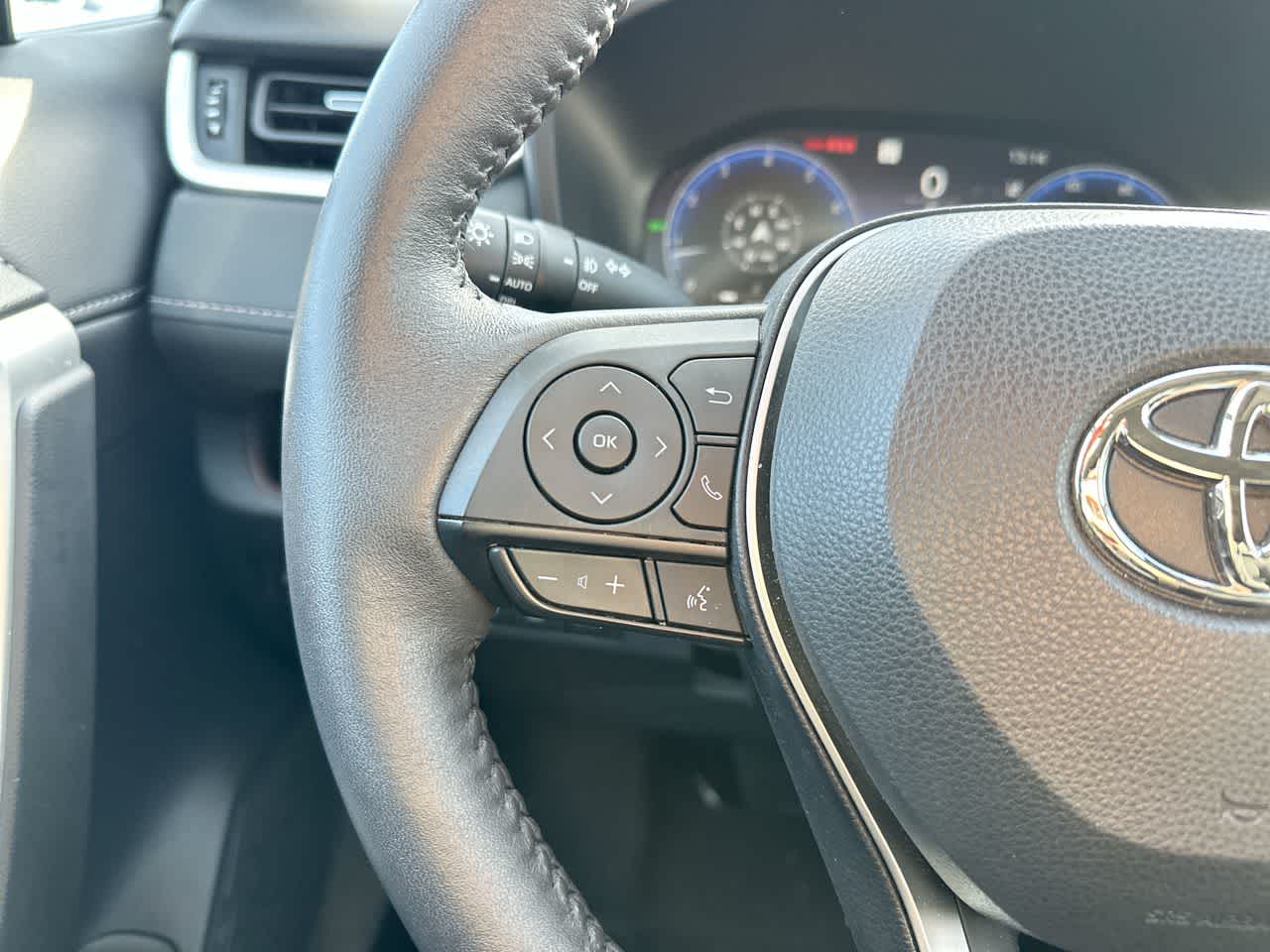 Thumbnail: 2024 Toyota RAV4 - 29