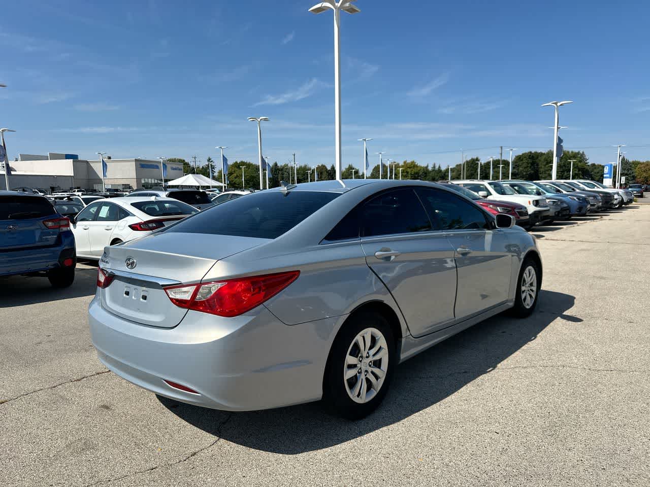Thumbnail: 2011 Hyundai Sonata - 13