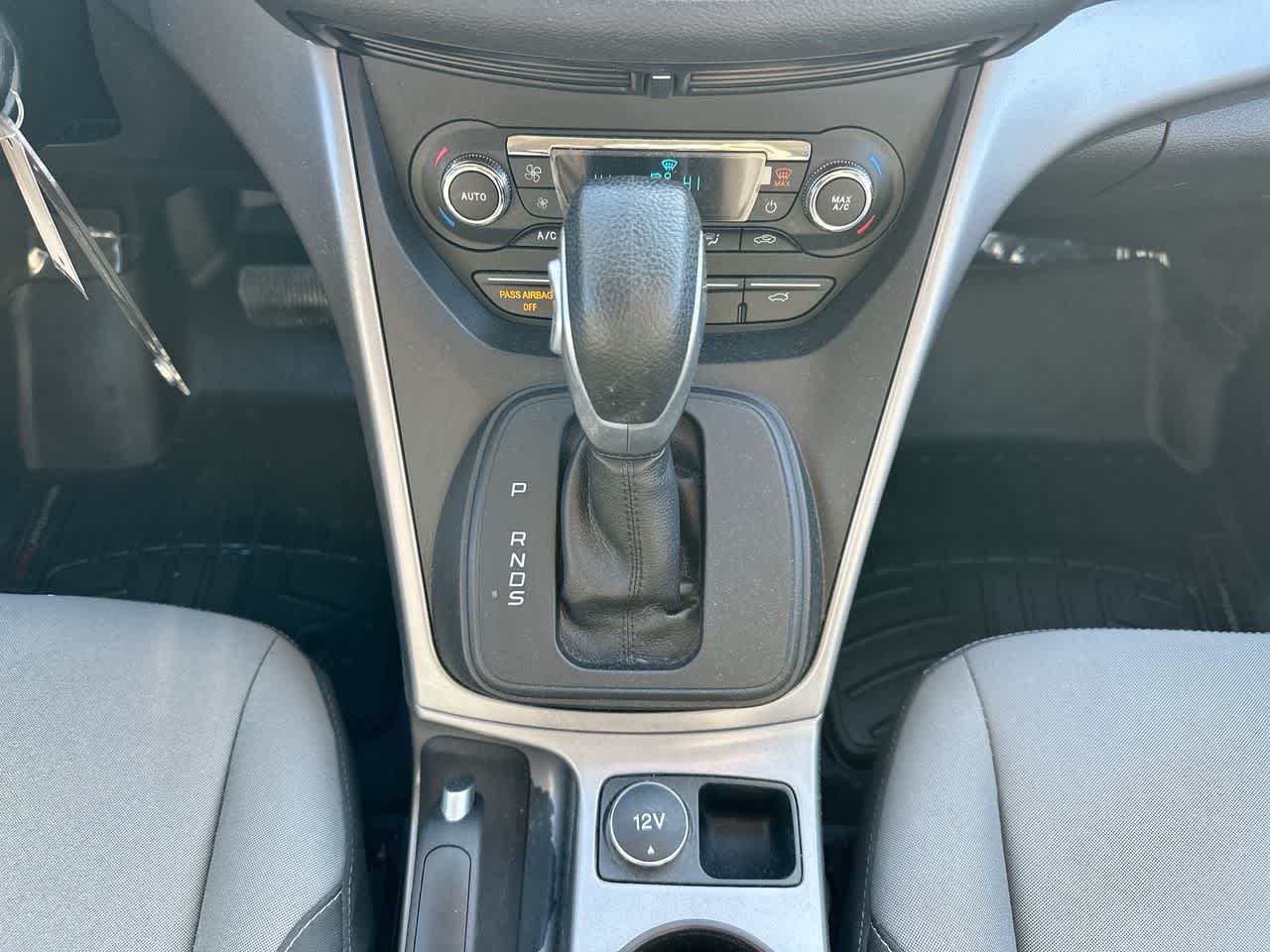 Thumbnail: 2015 Ford Escape - 32