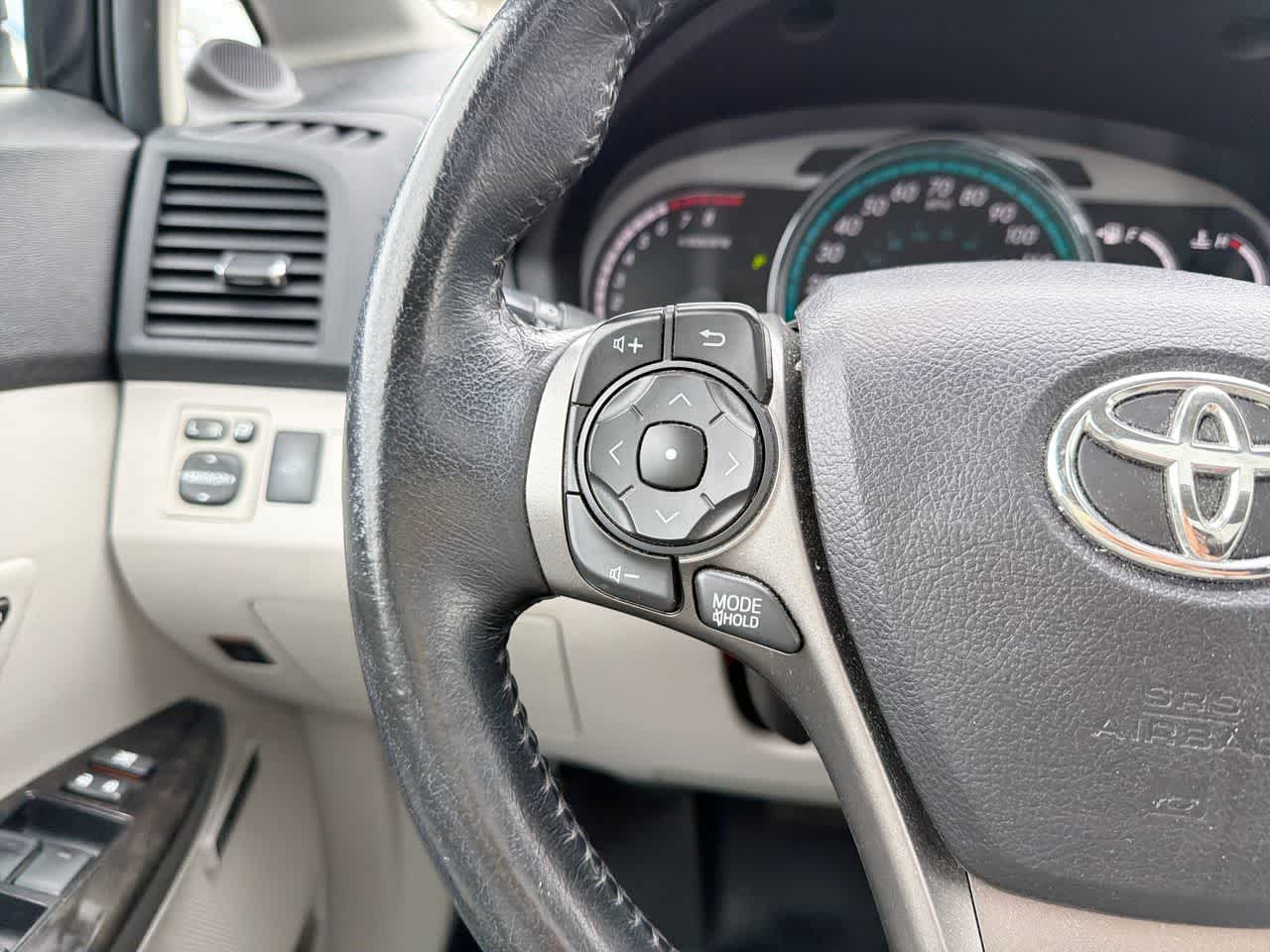 Thumbnail: 2014 Toyota Venza - 29