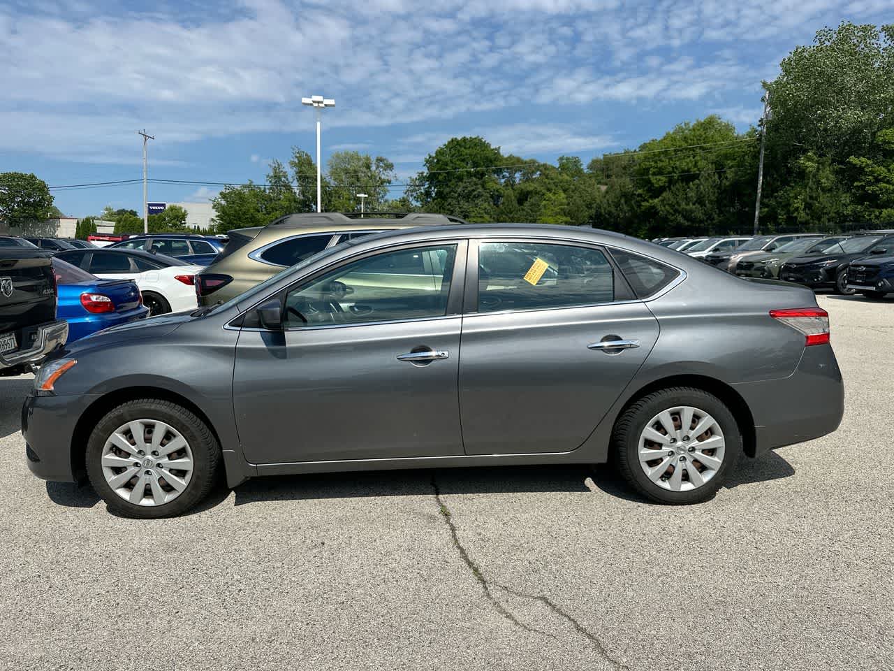 Thumbnail: 2015 Nissan Sentra - 12