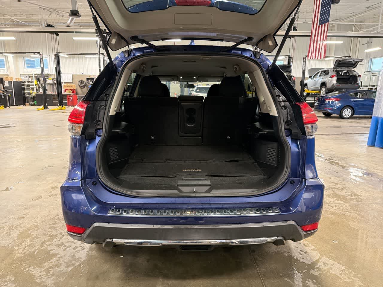 Thumbnail: 2017 Nissan Rogue - 35