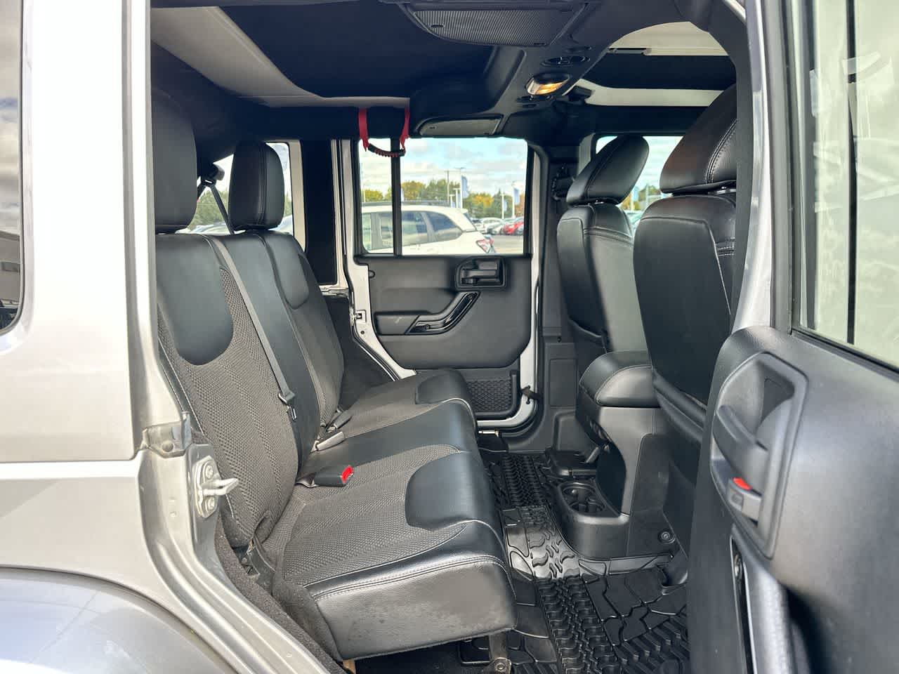 Thumbnail: 2017 Jeep Wrangler - 25