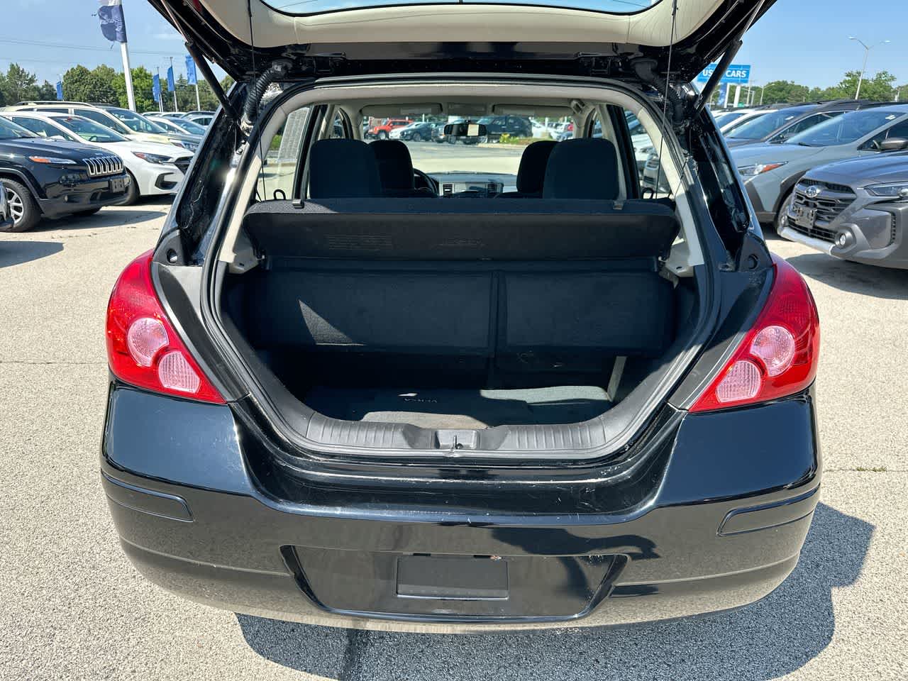 Thumbnail: 2012 Nissan Versa - 33