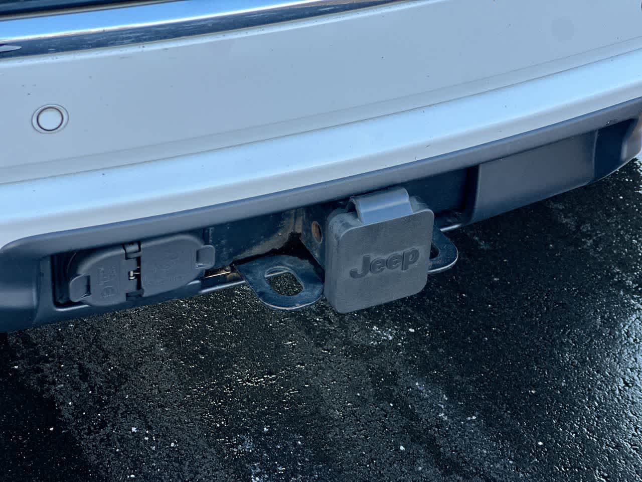 Thumbnail: 2017 Jeep Grand Cherokee - 40