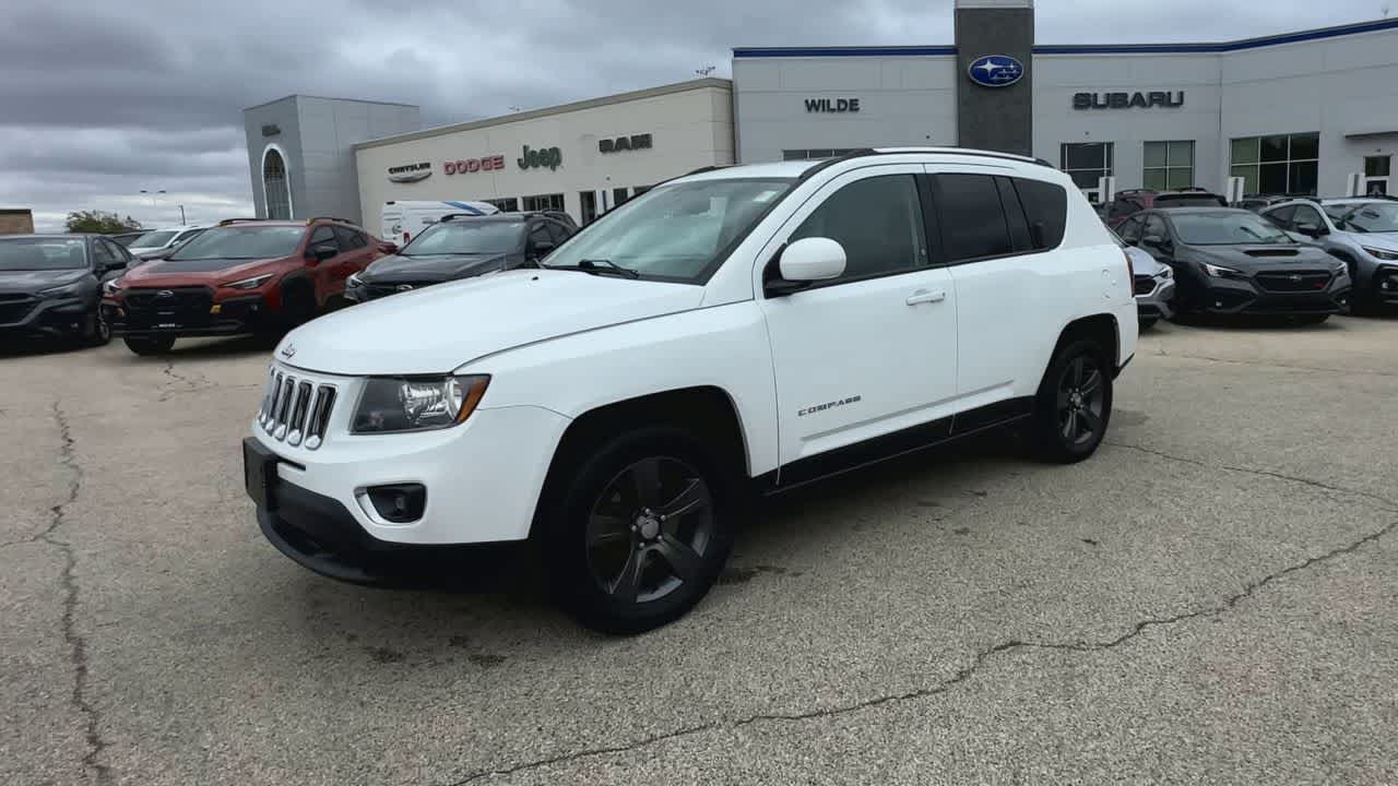 Thumbnail: 2017 Jeep Compass - 4