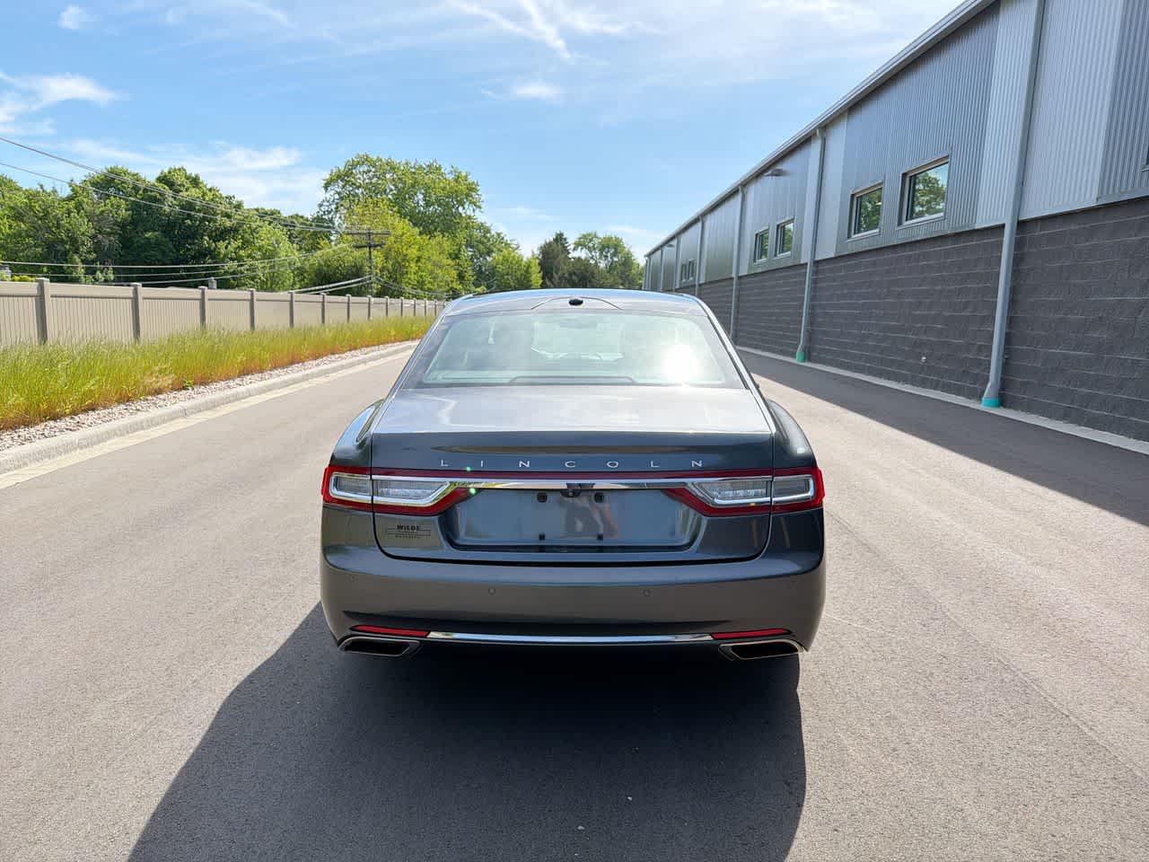 Thumbnail: 2017 Lincoln Continental - 12