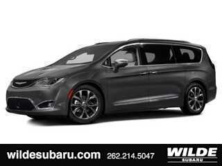 2017 Chrysler Pacifica  -
                  Waukesha, WI